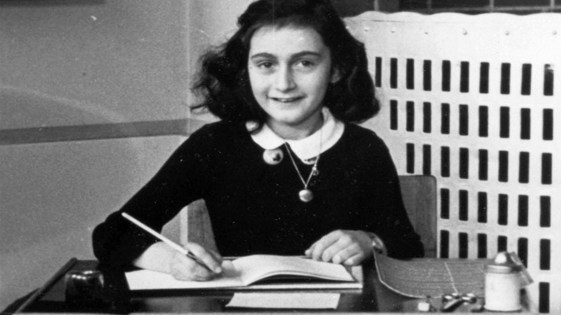 Αννα Φρανκ: Μετά τη Σύλληψη | Anne Frank's Holocaust